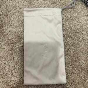 Protective Soft Sunglasses Pouch - Cream